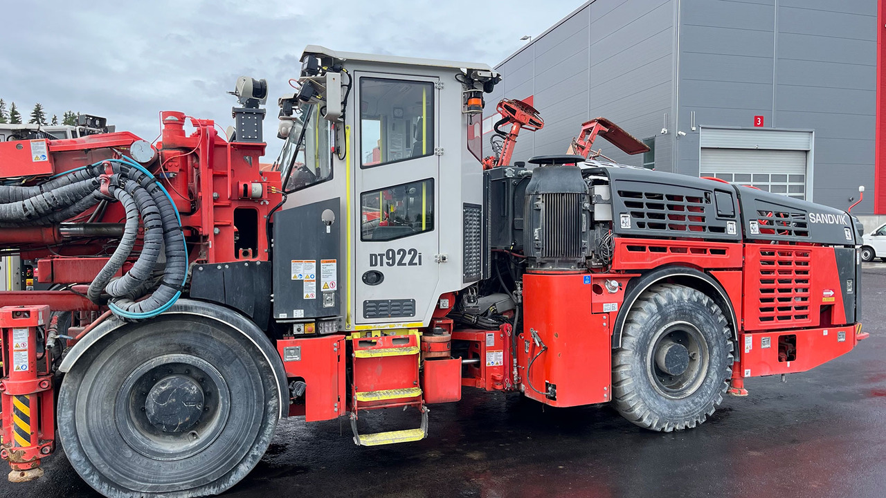 Sandvik DT922I - Yatay sondaj makinesi: fotoğraf 2 Sandvik DT922I - Yatay sondaj makinesi: fotoğraf 2
