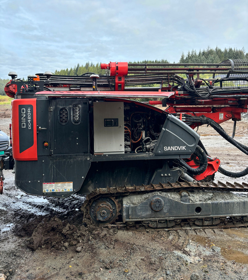 Sandvik Dino DC420Ri S5 - Burgu makinesi: fotoğraf 4 Sandvik Dino DC420Ri S5 - Burgu makinesi: fotoğraf 4