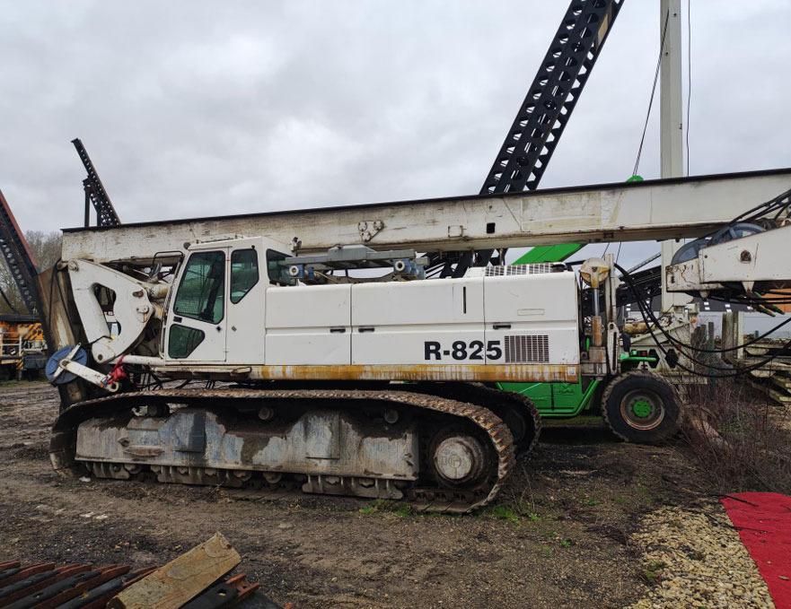 Soilmec R-825 - Kazık çakma makinası: fotoğraf 2 Soilmec R-825 - Kazık çakma makinası: fotoğraf 2