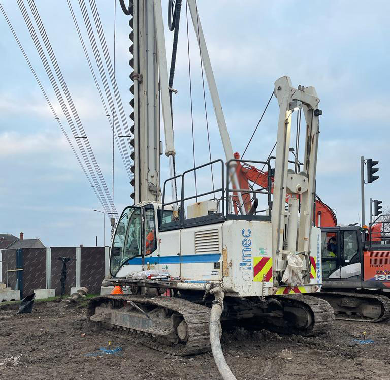 Soilmec SF-50 - Kazık çakma makinası: fotoğraf 5 Soilmec SF-50 - Kazık çakma makinası: fotoğraf 5