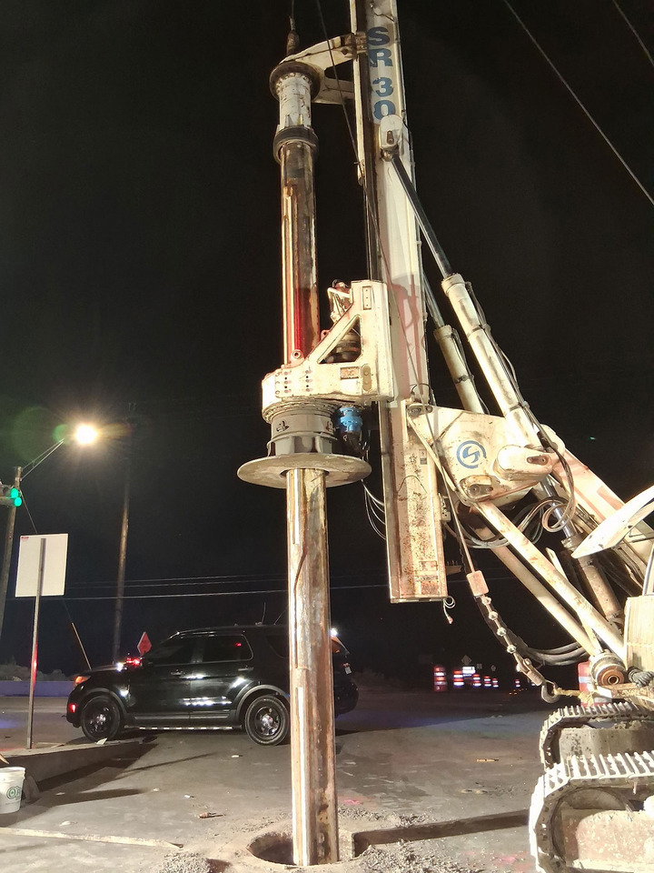 Soilmec SR-30 - Kazık çakma makinası: fotoğraf 3 Soilmec SR-30 - Kazık çakma makinası: fotoğraf 3