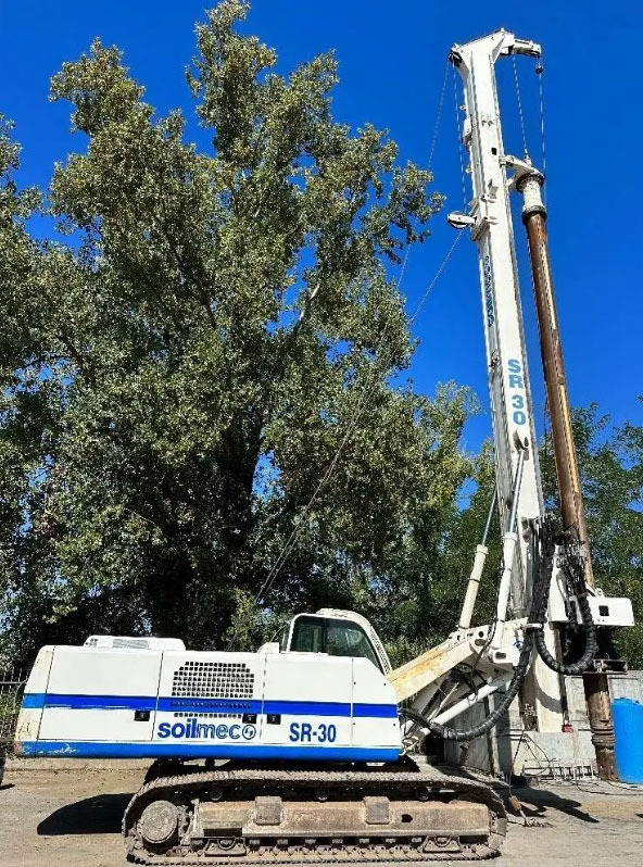 Soilmec SR-30 - Kazık çakma makinası: fotoğraf 1 Soilmec SR-30 - Kazık çakma makinası: fotoğraf 1
