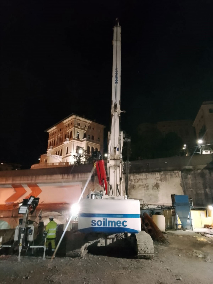 Soilmec SR-50 - Kazık çakma makinası: fotoğraf 5 Soilmec SR-50 - Kazık çakma makinası: fotoğraf 5