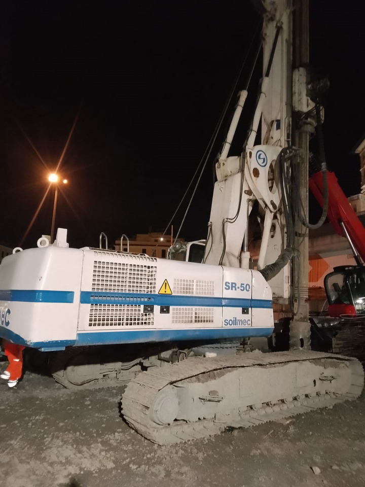 Soilmec SR-50 - Kazık çakma makinası: fotoğraf 1 Soilmec SR-50 - Kazık çakma makinası: fotoğraf 1