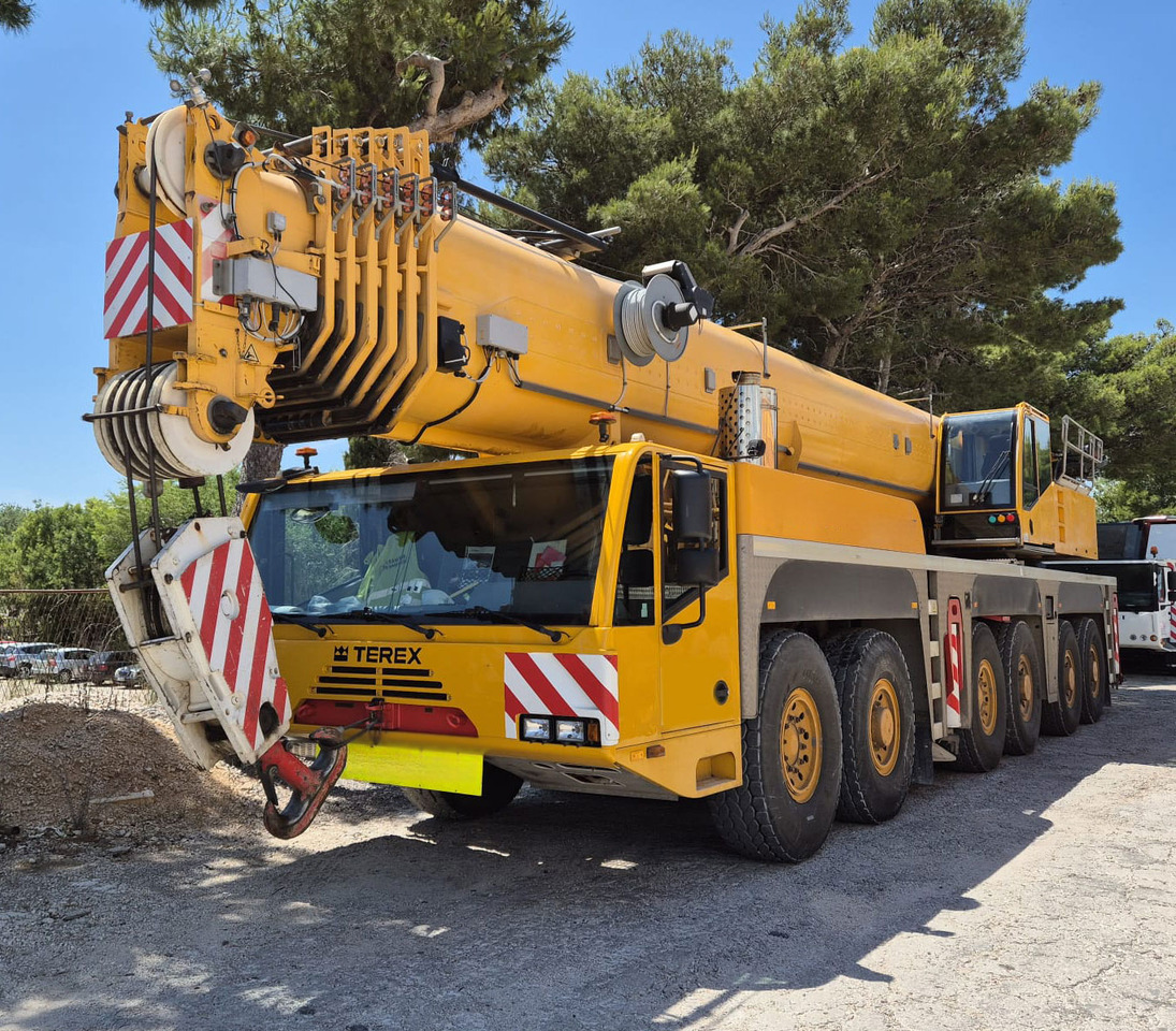 Terex Demag AC 250-1 - Mobil vinç: fotoğraf 1 Terex Demag AC 250-1 - Mobil vinç: fotoğraf 1