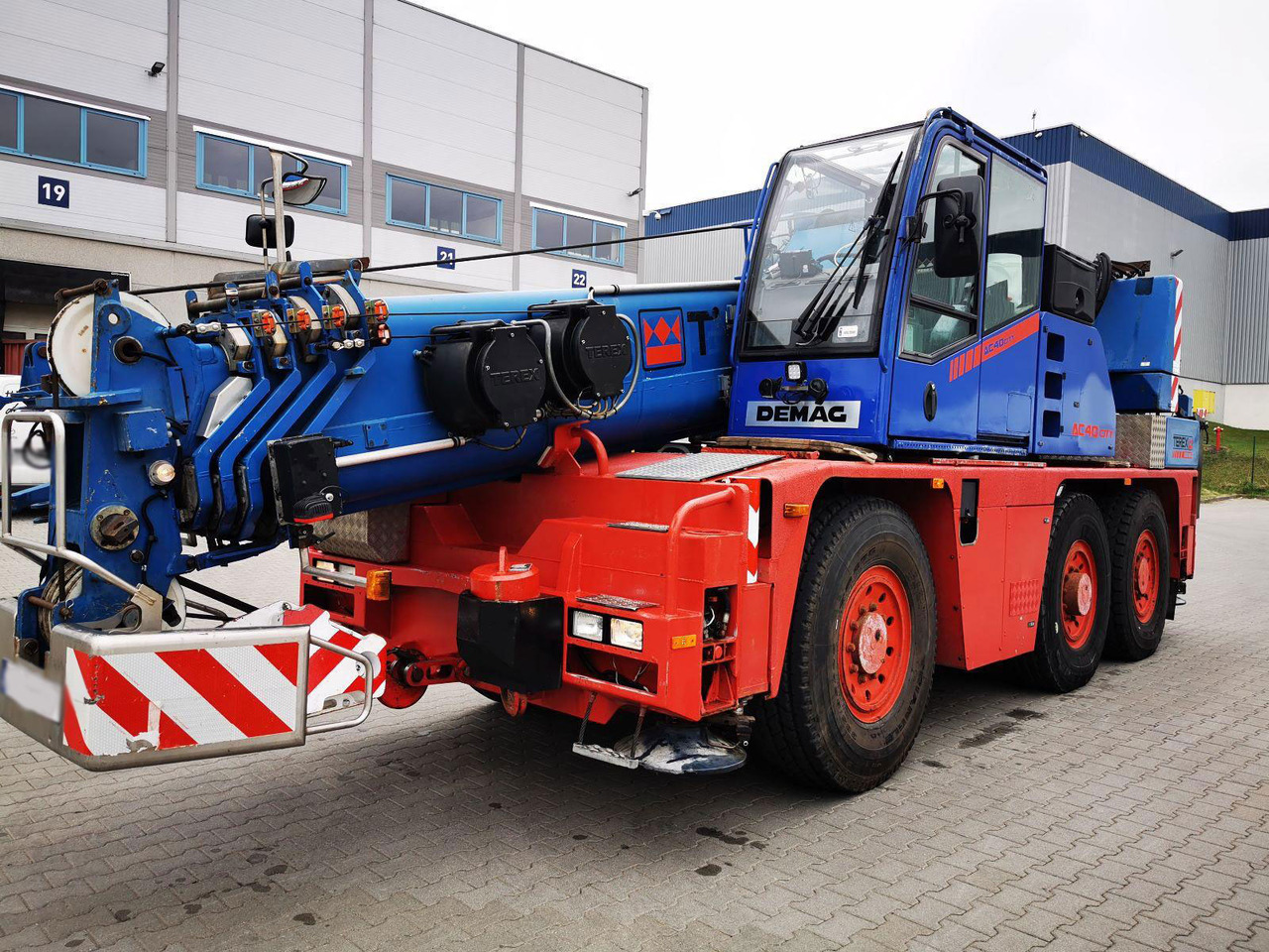 Terex Demag AC 40 City - Mobil vinç: fotoğraf 1 Terex Demag AC 40 City - Mobil vinç: fotoğraf 1