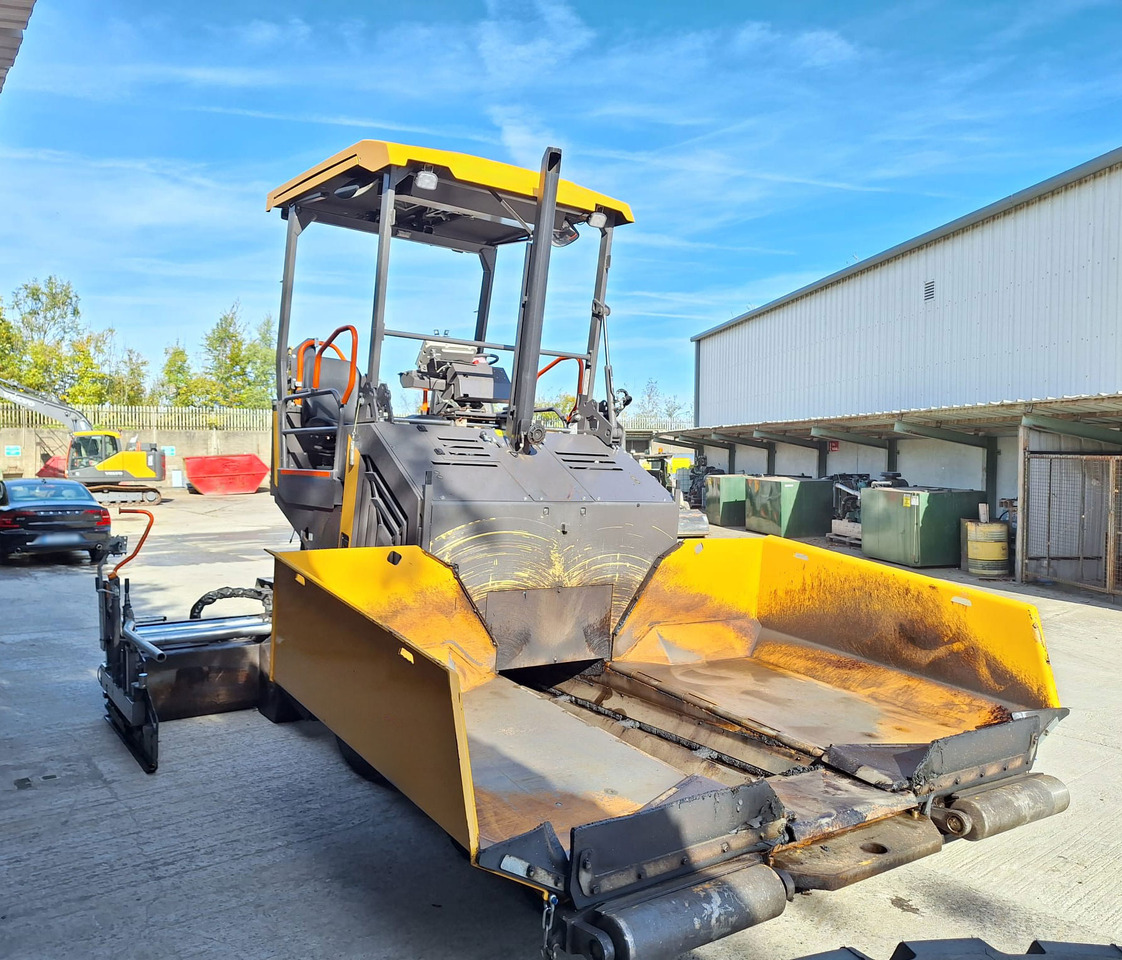 Volvo 3196 - Asfalt serici: fotoğraf 4 Volvo 3196 - Asfalt serici: fotoğraf 4