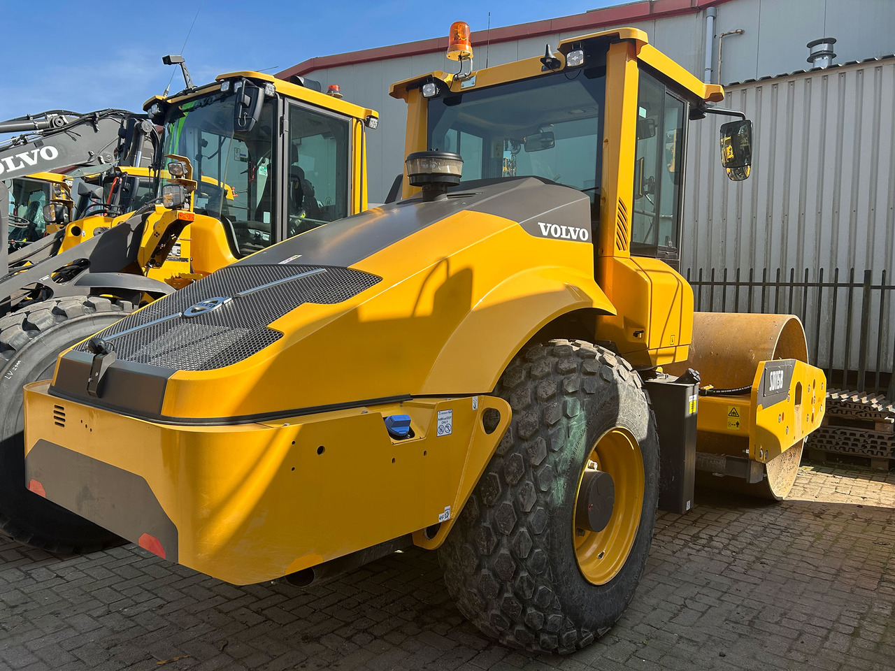 Volvo SD115B - Kompaktör: fotoğraf 3 Volvo SD115B - Kompaktör: fotoğraf 3