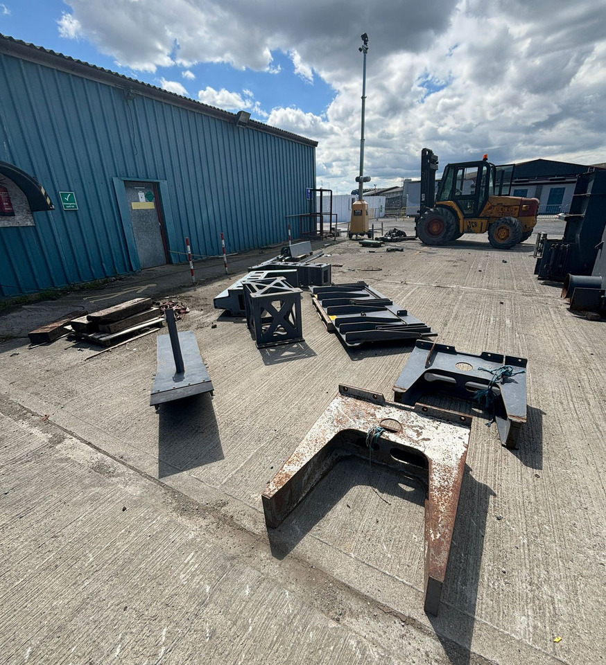 Wirtgen Channel Moulds - Asfalt serici: fotoğraf 4 Wirtgen Channel Moulds - Asfalt serici: fotoğraf 4