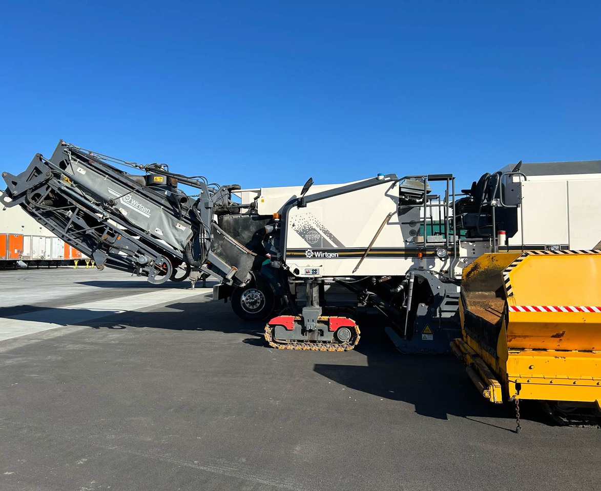 Wirtgen W 200 I - Asfalt freze: fotoğraf 3 Wirtgen W 200 I - Asfalt freze: fotoğraf 3