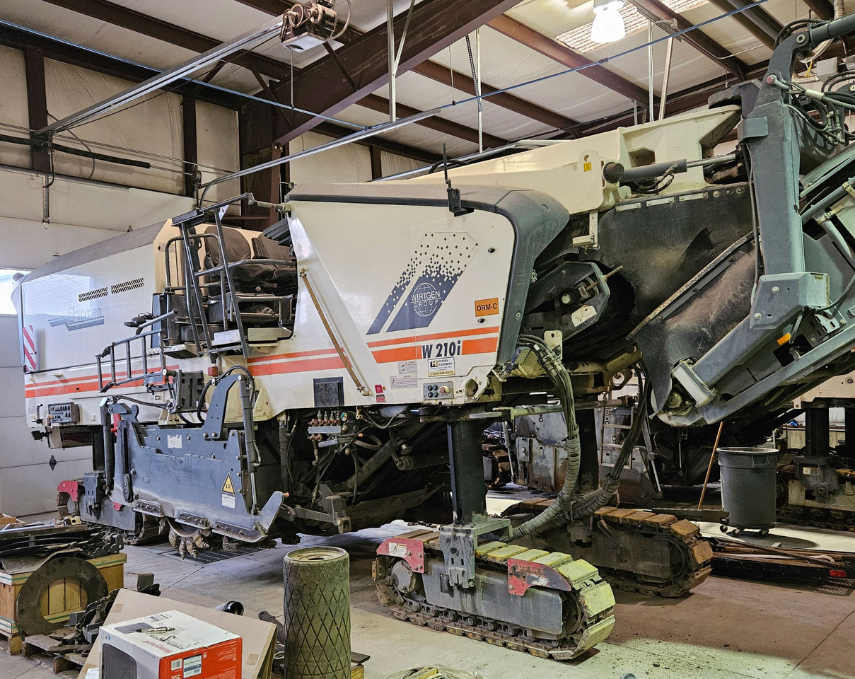 Wirtgen W 210 i - Asfalt freze: fotoğraf 3 Wirtgen W 210 i - Asfalt freze: fotoğraf 3