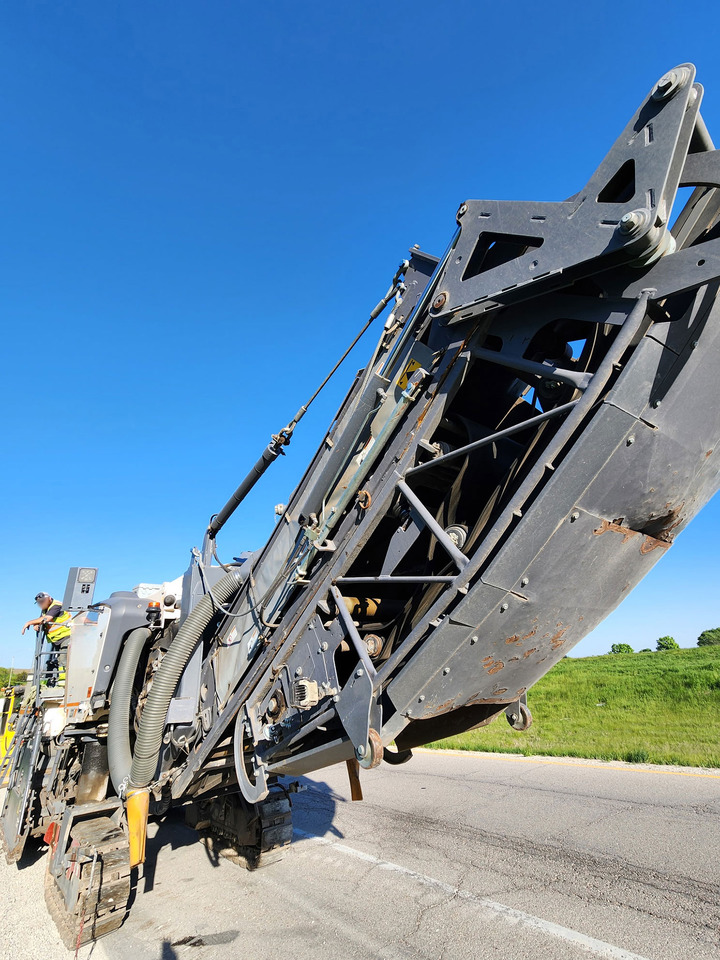 Wirtgen W 220 I - Asfalt freze: fotoğraf 5 Wirtgen W 220 I - Asfalt freze: fotoğraf 5