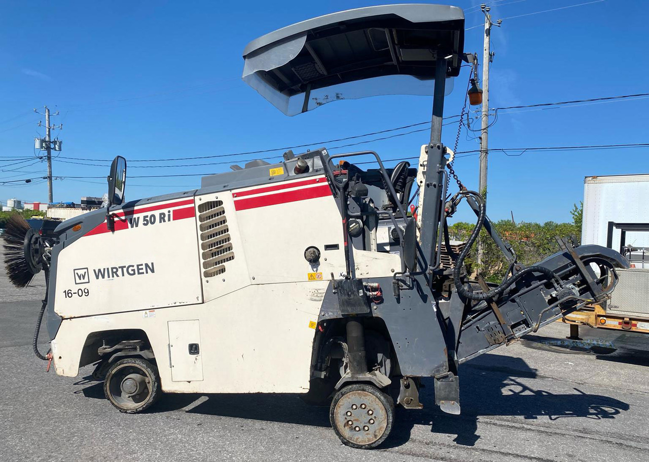 Wirtgen W 50 Ri - Asfalt freze: fotoğraf 1 Wirtgen W 50 Ri - Asfalt freze: fotoğraf 1