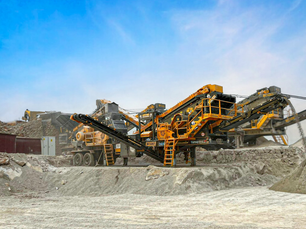 FABO Mobile Impact Crusher - Darbeli kırıcı: fotoğraf 1 FABO Mobile Impact Crusher - Darbeli kırıcı: fotoğraf 1