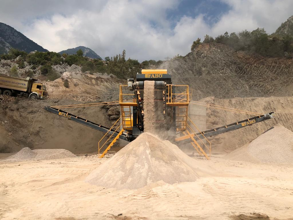 FABO Mobile crusher - Mobil konkasör tesisi: fotoğraf 3 FABO Mobile crusher - Mobil konkasör tesisi: fotoğraf 3