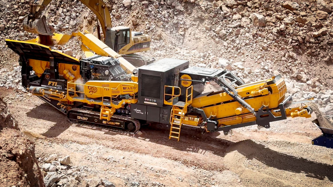 FABO Mobile crusher - Mobil konkasör tesisi: fotoğraf 1 FABO Mobile crusher - Mobil konkasör tesisi: fotoğraf 1