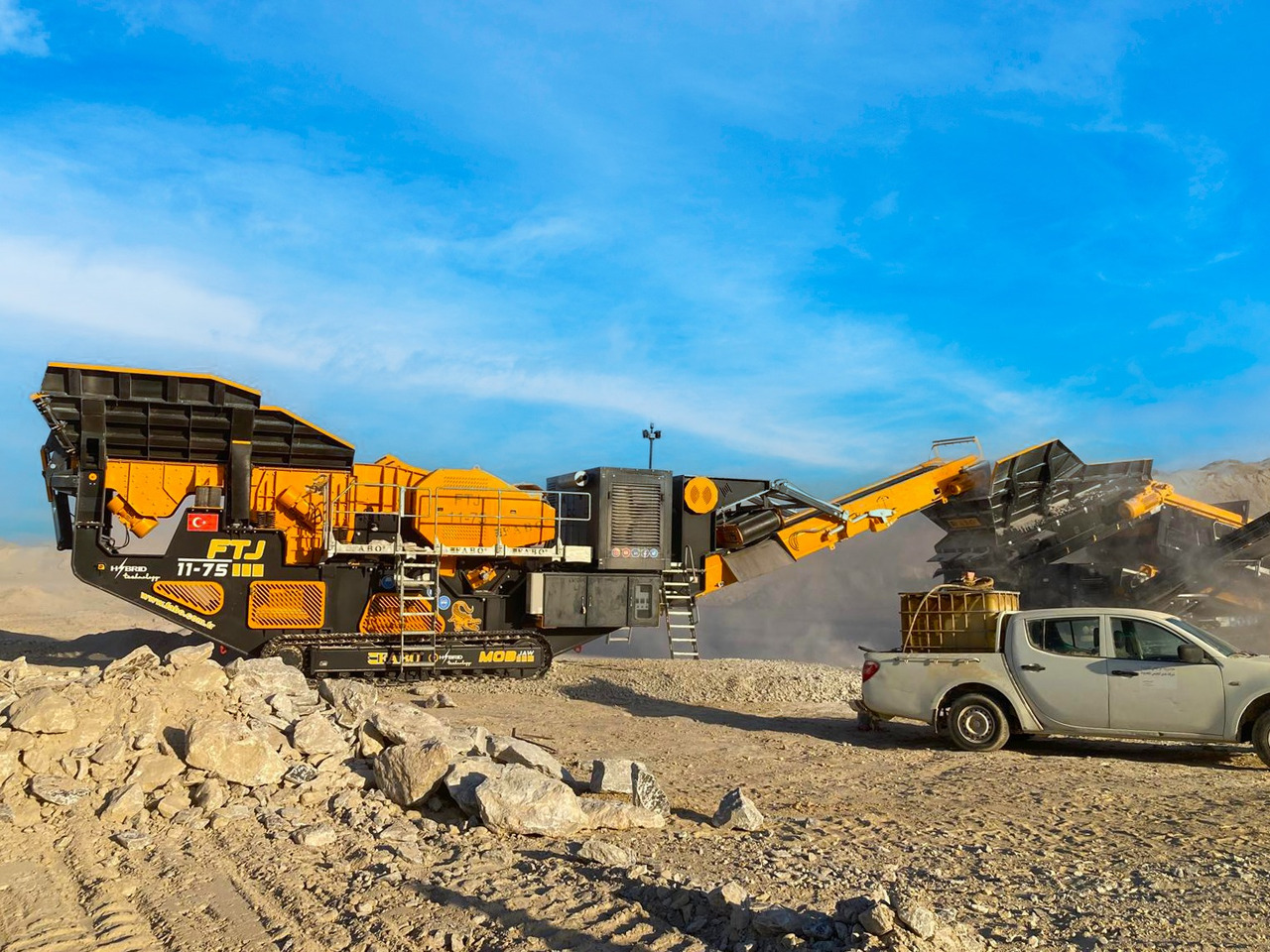 FABO Mobile crusher - Mobil konkasör tesisi: fotoğraf 3 FABO Mobile crusher - Mobil konkasör tesisi: fotoğraf 3