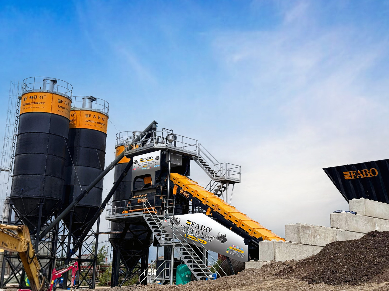 FABO compact concrete plant - Beton santrali: fotoğraf 1 FABO compact concrete plant - Beton santrali: fotoğraf 1