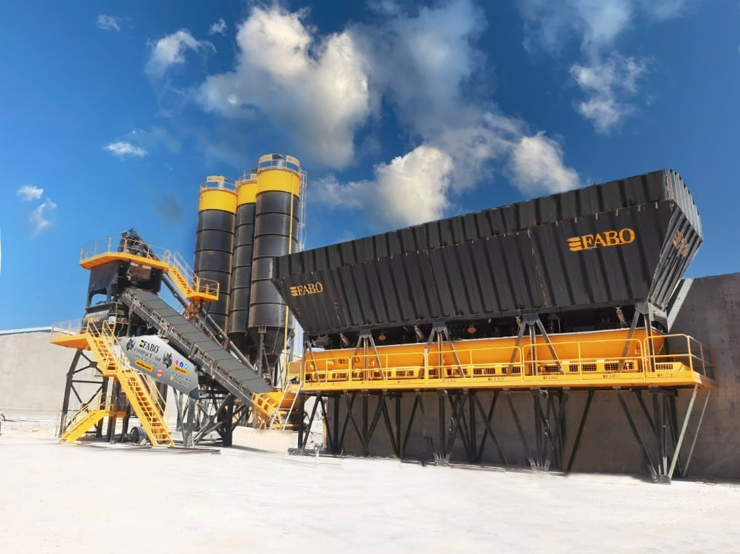 FABO compact concrete plant - Beton santrali: fotoğraf 1 FABO compact concrete plant - Beton santrali: fotoğraf 1