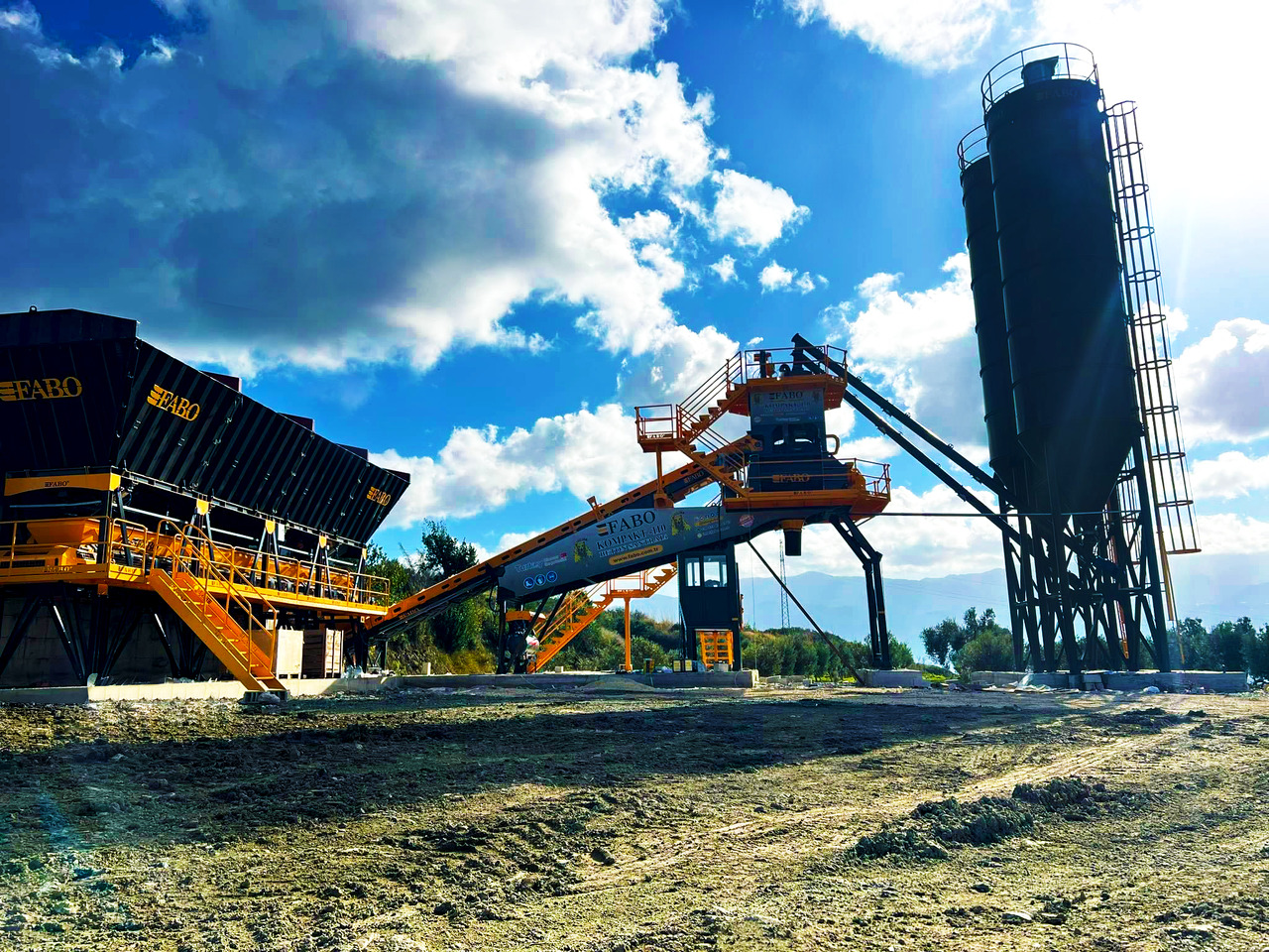 FABO compact concrete plant - Beton santrali: fotoğraf 2 FABO compact concrete plant - Beton santrali: fotoğraf 2