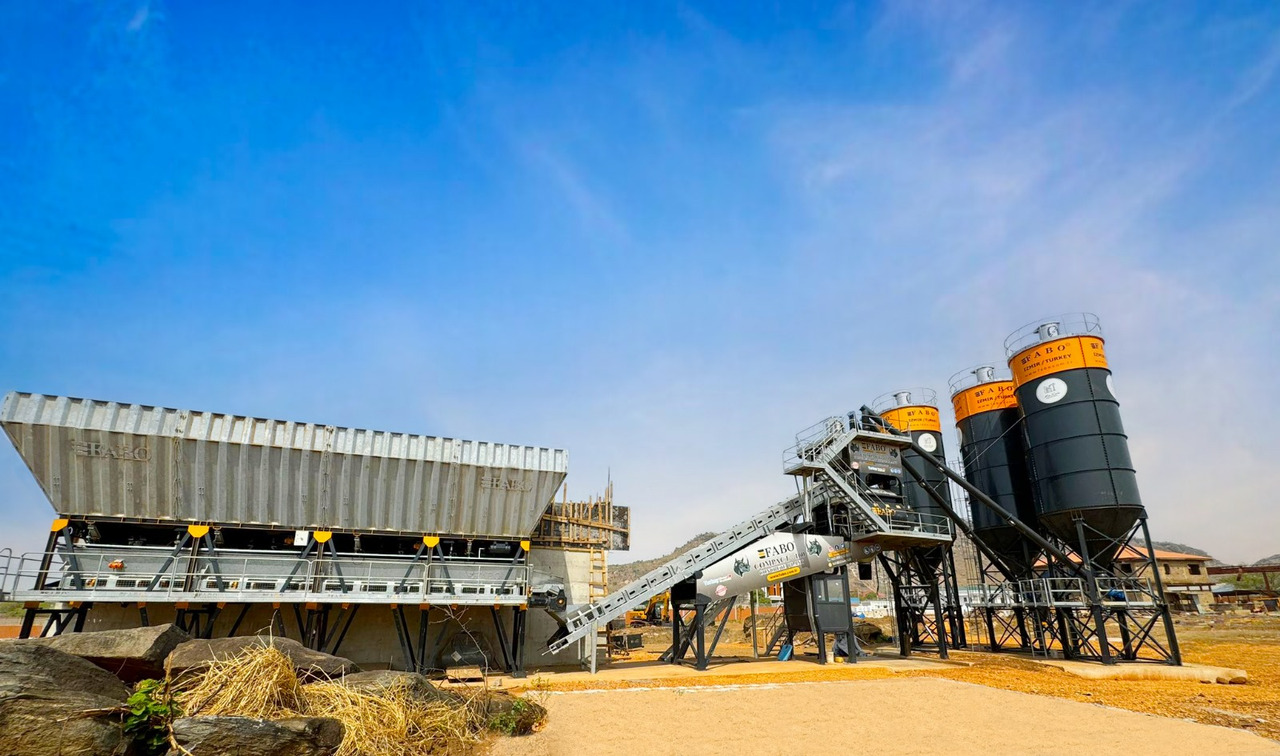 FABO compact concrete plant - Beton santrali: fotoğraf 1 FABO compact concrete plant - Beton santrali: fotoğraf 1