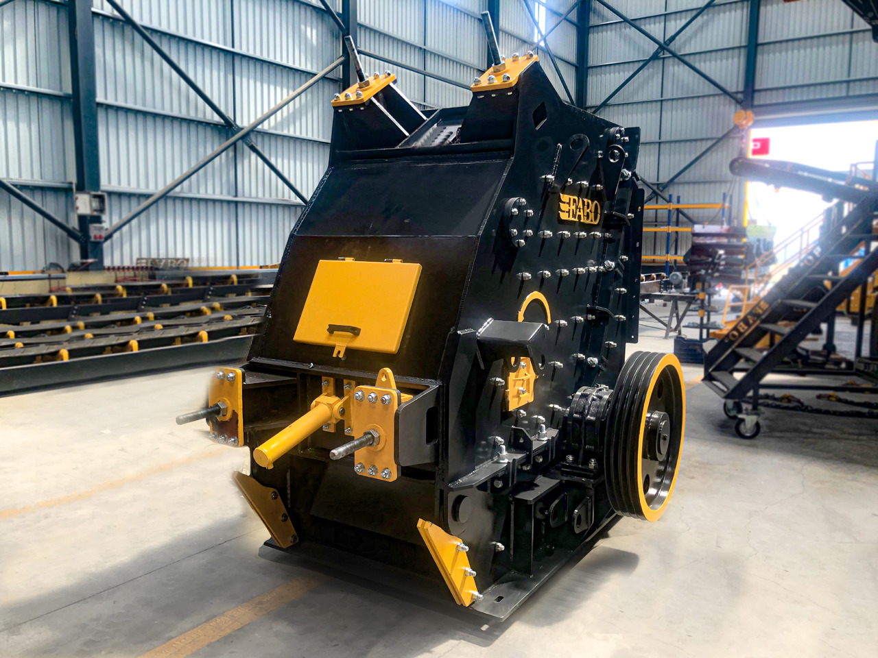 FABO impact crusher - Darbeli kırıcı: fotoğraf 2 FABO impact crusher - Darbeli kırıcı: fotoğraf 2