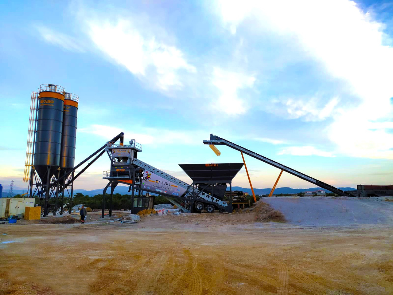 FABO mobile concrete batching plant - Beton santrali: fotoğraf 5 FABO mobile concrete batching plant - Beton santrali: fotoğraf 5