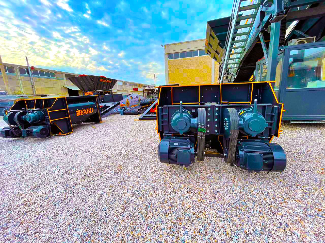 FABO twin shaft mixer - Beton mikseri: fotoğraf 4 FABO twin shaft mixer - Beton mikseri: fotoğraf 4