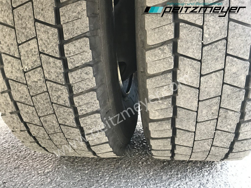 Refrijeratör kamyon MERCEDES-BENZ Atego 818 L Tiefkühlkoffer m. Trennwand, Thermok T 800, LBW: fotoğraf 28