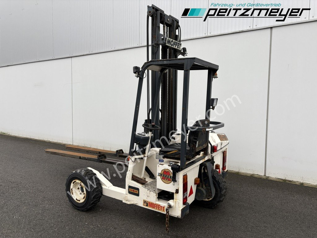 Moffett Mitnahmestapler M 2003 STM Allrad, UVV in 09/25 neu - Kamyona monte forklift: fotoğraf 3 Moffett Mitnahmestapler M 2003 STM Allrad, UVV in 09/25 neu - Kamyona monte forklift: fotoğraf 3
