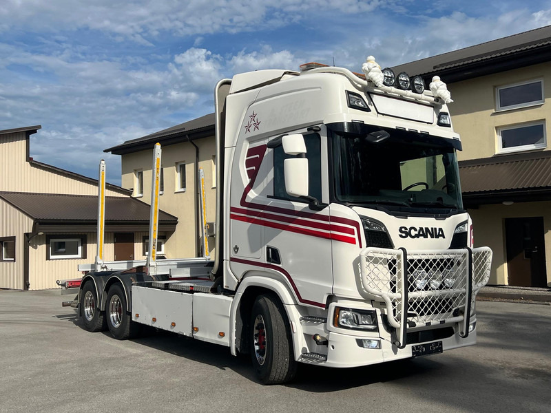 Scania R730 B6X4NB - Tomruk kamyonu, Vinçli kamyon: fotoğraf 2 Scania R730 B6X4NB - Tomruk kamyonu, Vinçli kamyon: fotoğraf 2