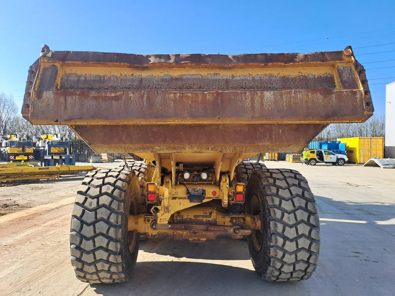 Cat 725C2 - Belden kırma kaya kamyonu: fotoğraf 3 Cat 725C2 - Belden kırma kaya kamyonu: fotoğraf 3