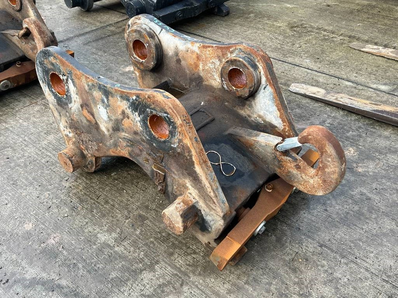 Cat CW55S - Çabuk bağlantı - İş makinaları: fotoğraf 1 Cat CW55S - Çabuk bağlantı - İş makinaları: fotoğraf 1