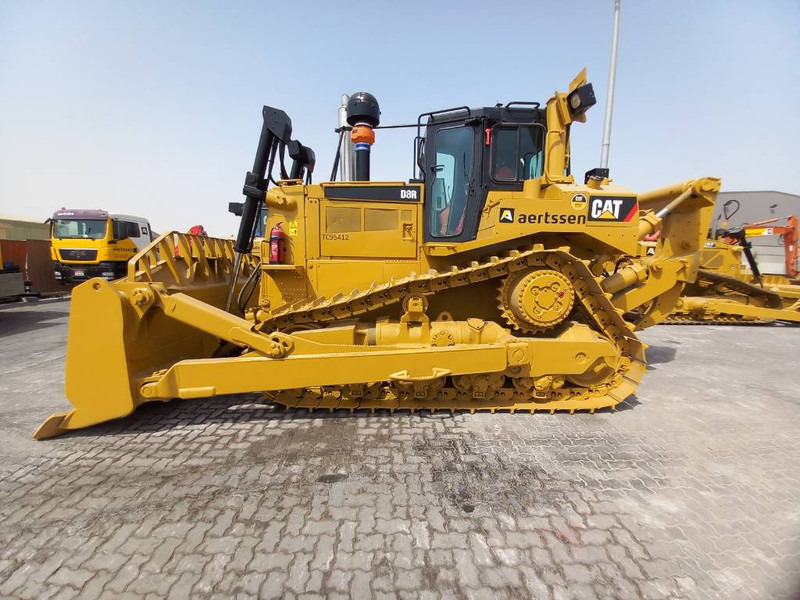 Cat D8R (Abu Dhabi) - Buldozer: fotoğraf 1 Cat D8R (Abu Dhabi) - Buldozer: fotoğraf 1