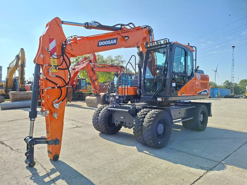 Doosan DX 160 W-7 (EX Demo) - Tekerlekli ekskavatör: fotoğraf 2 Doosan DX 160 W-7 (EX Demo) - Tekerlekli ekskavatör: fotoğraf 2