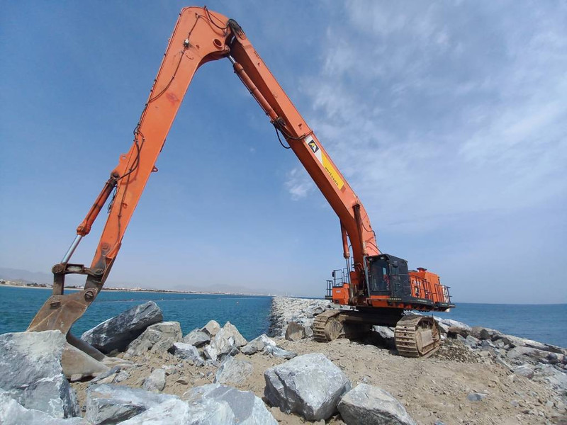 Hitachi EX 1200-6 (Abu Dhabi) - Ekskavatör: fotoğraf 1 Hitachi EX 1200-6 (Abu Dhabi) - Ekskavatör: fotoğraf 1