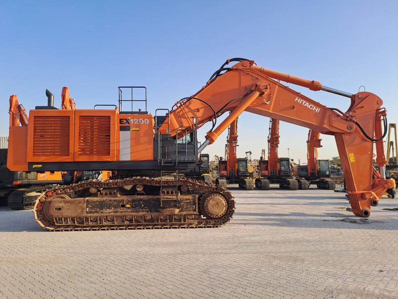 Hitachi EX1200-6 ME (New Boom + Stick)(Jebel Ali, UAE) - Paletli ekskavatör: fotoğraf 2 Hitachi EX1200-6 ME (New Boom + Stick)(Jebel Ali, UAE) - Paletli ekskavatör: fotoğraf 2