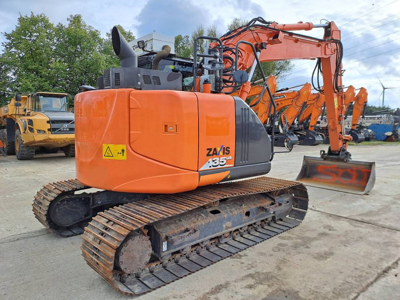 Hitachi ZX135US-6 - Paletli ekskavatör: fotoğraf 4 Hitachi ZX135US-6 - Paletli ekskavatör: fotoğraf 4