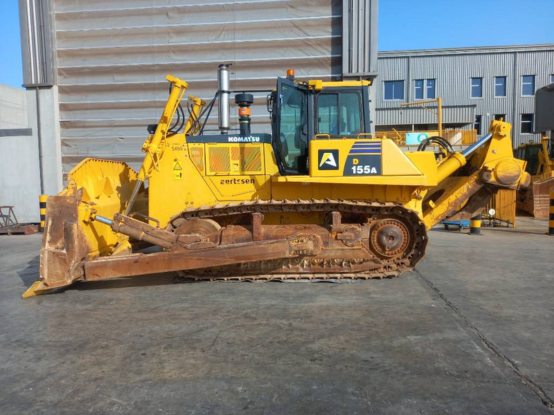 Komatsu D155A-6R (4 Pcs available in Abu Dhabi) - Buldozer: fotoğraf 1 Komatsu D155A-6R (4 Pcs available in Abu Dhabi) - Buldozer: fotoğraf 1