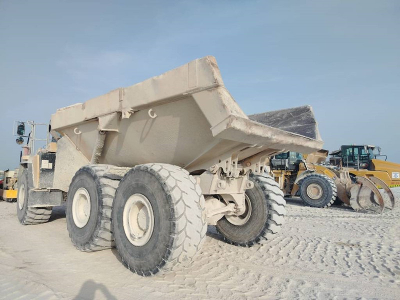 Komatsu HM400-3R (4 pieces available in Abu Dhabi) - Belden kırma kaya kamyonu: fotoğraf 5 Komatsu HM400-3R (4 pieces available in Abu Dhabi) - Belden kırma kaya kamyonu: fotoğraf 5