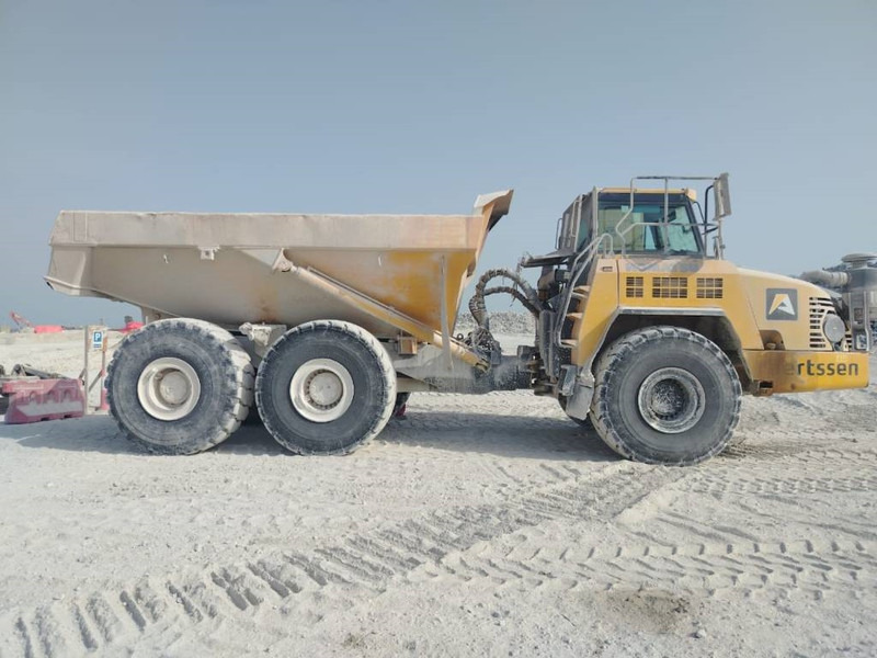 Komatsu HM400-3R (4 pieces available in Abu Dhabi) - Belden kırma kaya kamyonu: fotoğraf 2 Komatsu HM400-3R (4 pieces available in Abu Dhabi) - Belden kırma kaya kamyonu: fotoğraf 2