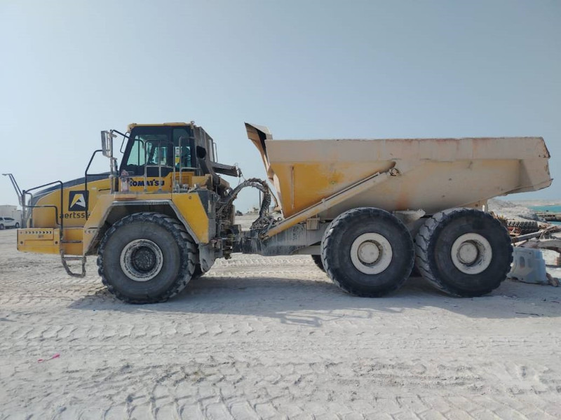 Komatsu HM400-3R (4 pieces available in Abu Dhabi) - Belden kırma kaya kamyonu: fotoğraf 1 Komatsu HM400-3R (4 pieces available in Abu Dhabi) - Belden kırma kaya kamyonu: fotoğraf 1