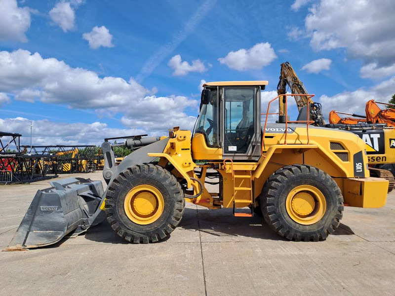 Volvo L 105 - Tekerlekli yükleyici: fotoğraf 1 Volvo L 105 - Tekerlekli yükleyici: fotoğraf 1