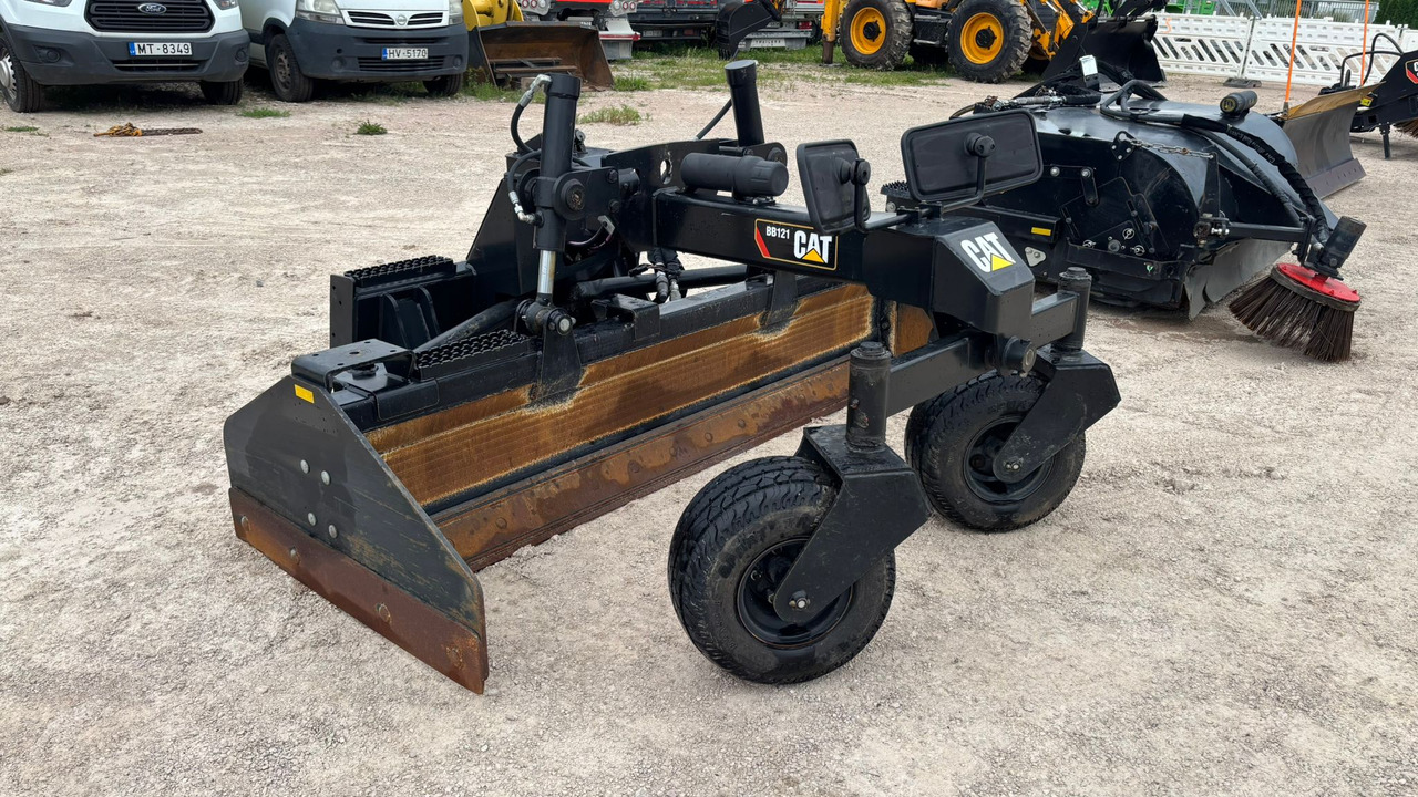 Caterpillar BB121 Blade Box Bobcat - Greyder: fotoğraf 1 Caterpillar BB121 Blade Box Bobcat - Greyder: fotoğraf 1