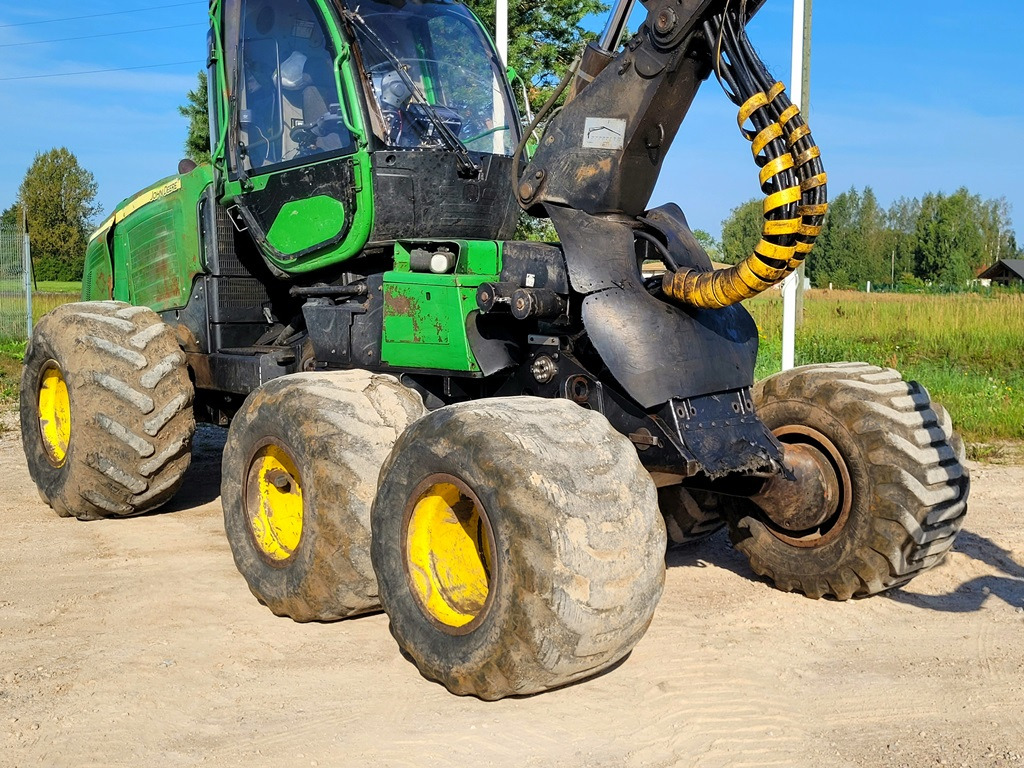 JOHN DEERE 1070 E - Harvester: fotoğraf 5 JOHN DEERE 1070 E - Harvester: fotoğraf 5