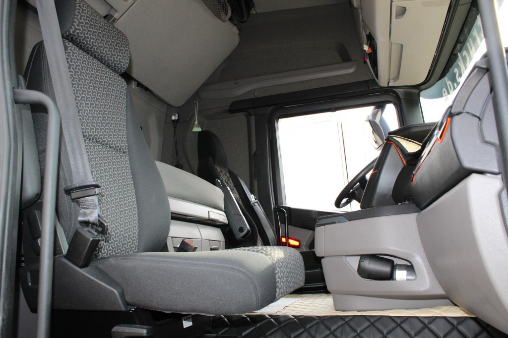 Scania R 500 Retarder LDWS Kühlbox 2 Tanks Navi - Çekici: fotoğraf 3 Scania R 500 Retarder LDWS Kühlbox 2 Tanks Navi - Çekici: fotoğraf 3