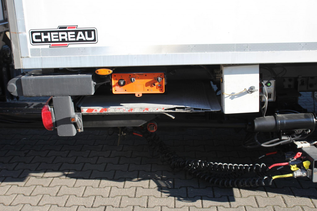 Daf CF 480 CS 950 Strom Schlafkabine Durchlade ZUG! - Refrijeratör kamyon: fotoğraf 5 Daf CF 480 CS 950 Strom Schlafkabine Durchlade ZUG! - Refrijeratör kamyon: fotoğraf 5
