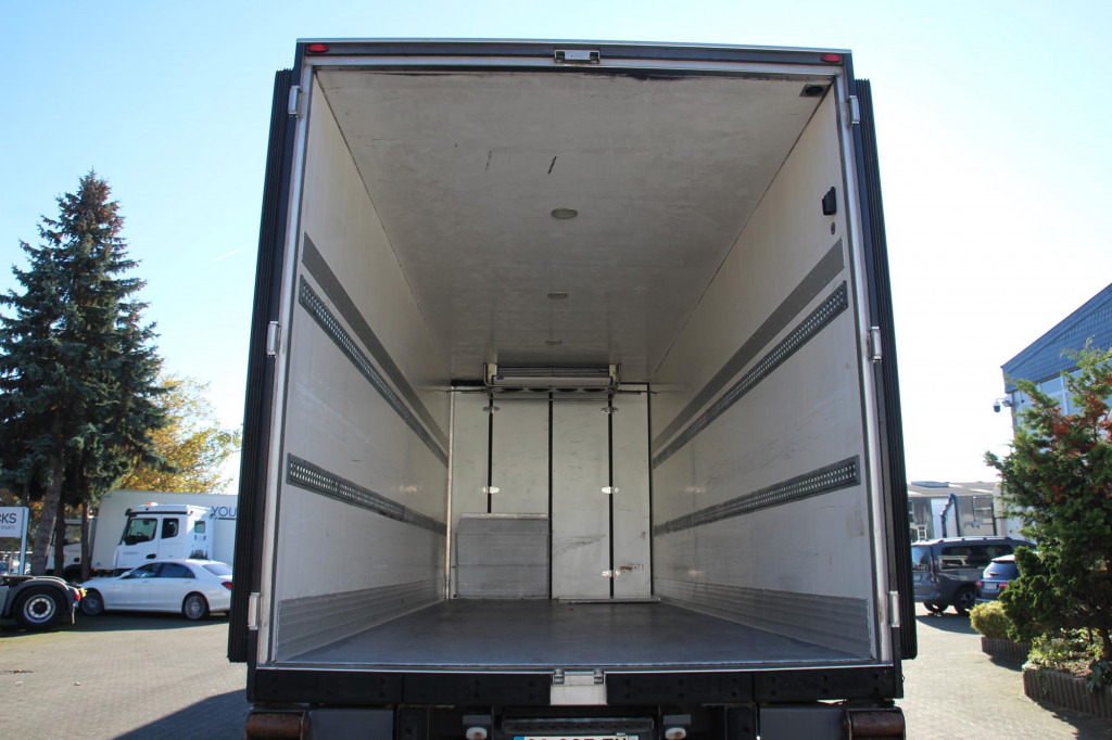 Daf CF 480 CS 950 Strom Schlafkabine Durchlade ZUG! - Refrijeratör kamyon: fotoğraf 2 Daf CF 480 CS 950 Strom Schlafkabine Durchlade ZUG! - Refrijeratör kamyon: fotoğraf 2