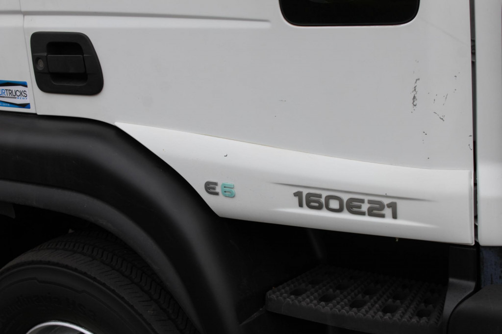 Iveco Eurocargo  160E210 E6 Koffer 6,9m Seiten Tür  LBW - Kapalı kasa kamyon: fotoğraf 4 Iveco Eurocargo  160E210 E6 Koffer 6,9m Seiten Tür  LBW - Kapalı kasa kamyon: fotoğraf 4