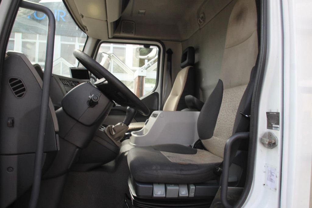 Renault Midlum 220 E5 CS 850 Strom LBW Seiten Tür FRC - Kamyon: fotoğraf 2 Renault Midlum 220 E5 CS 850 Strom LBW Seiten Tür FRC - Kamyon: fotoğraf 2
